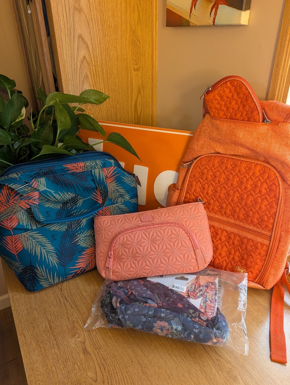 Lug Lot, 5 Pieces